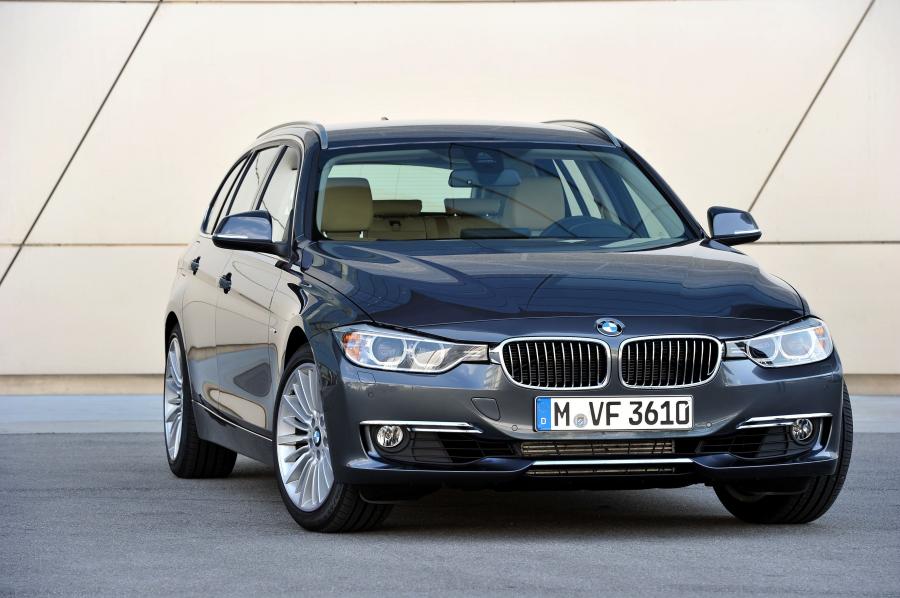  BMW 328i Touring Luxury 2012 года  (фото 94 из 200)